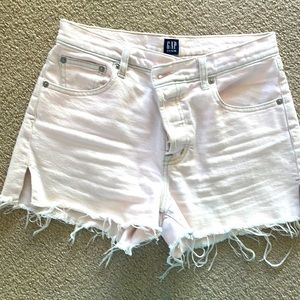 Gap denim shorts pale pink. 26W, 3”. Frayed hem